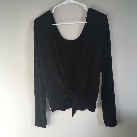 Fabletics Karen long sleeve open tie back - Picture 4 of 5